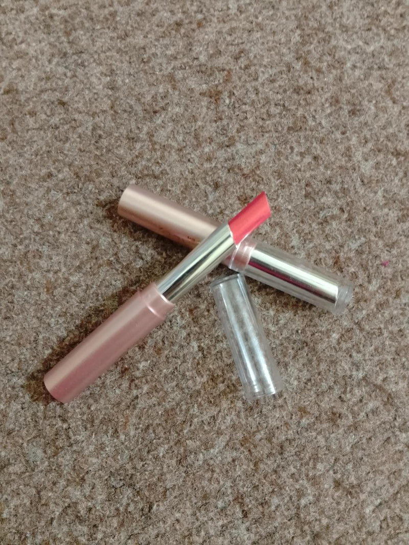 6 Pcs High Pigmented Liquid Velvet Matte Lipsticks in Shades of Red & Pink