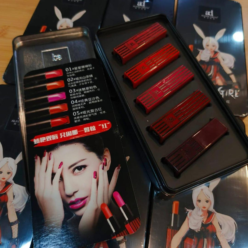 High Pigmented Lipstick Set - 5 Pcs Shades of Red for Bold Coverage