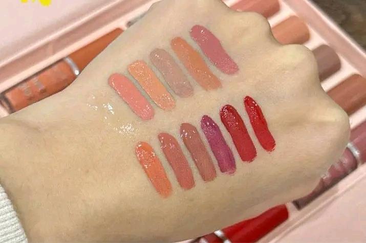 6 Pcs High Pigmented Lip Gloss Set – Bold & Beautiful Colors