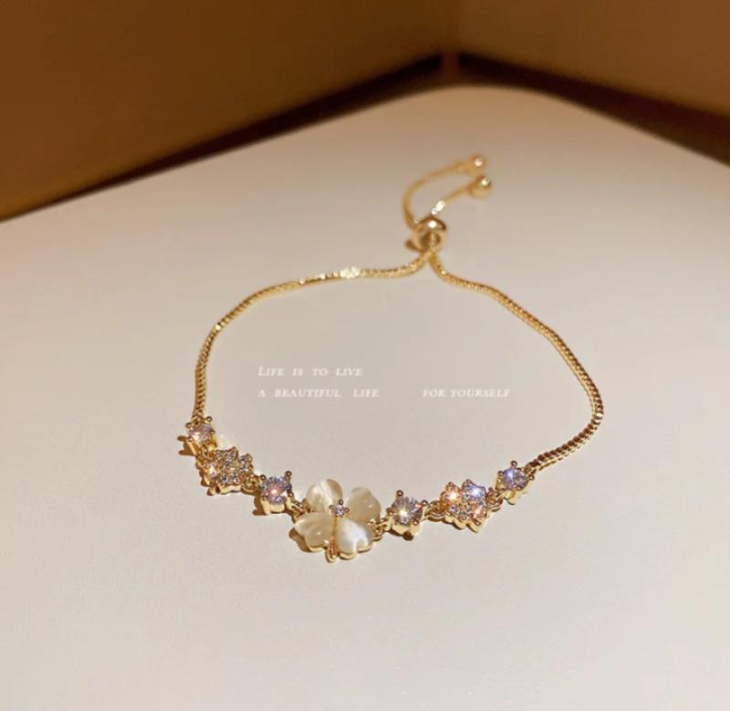For girls Gold Plated Flower Charm Bracelet